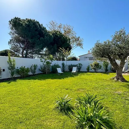 Villa De Luxe Avec Piscine Au Centre De La Couarde-sur-Mer